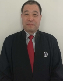 吕方征律师照片